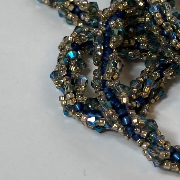 Iridescent Blue Twisted Seed Bead Necklace - Picture 2 of 14